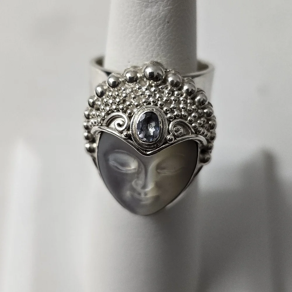 Sajen Sterling Silver 925 MOP Moon Face Ring